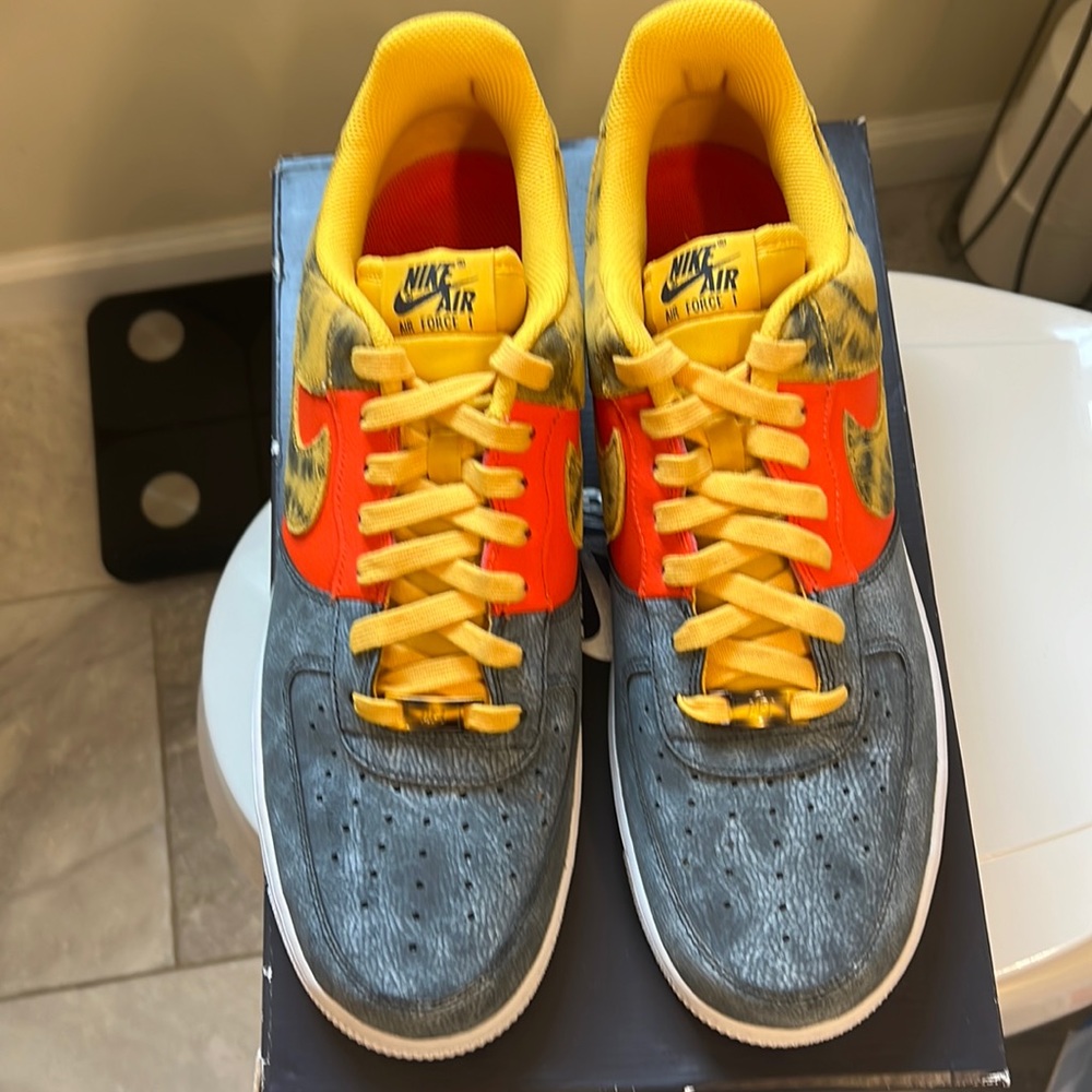 Nike “Air Force 1 07”